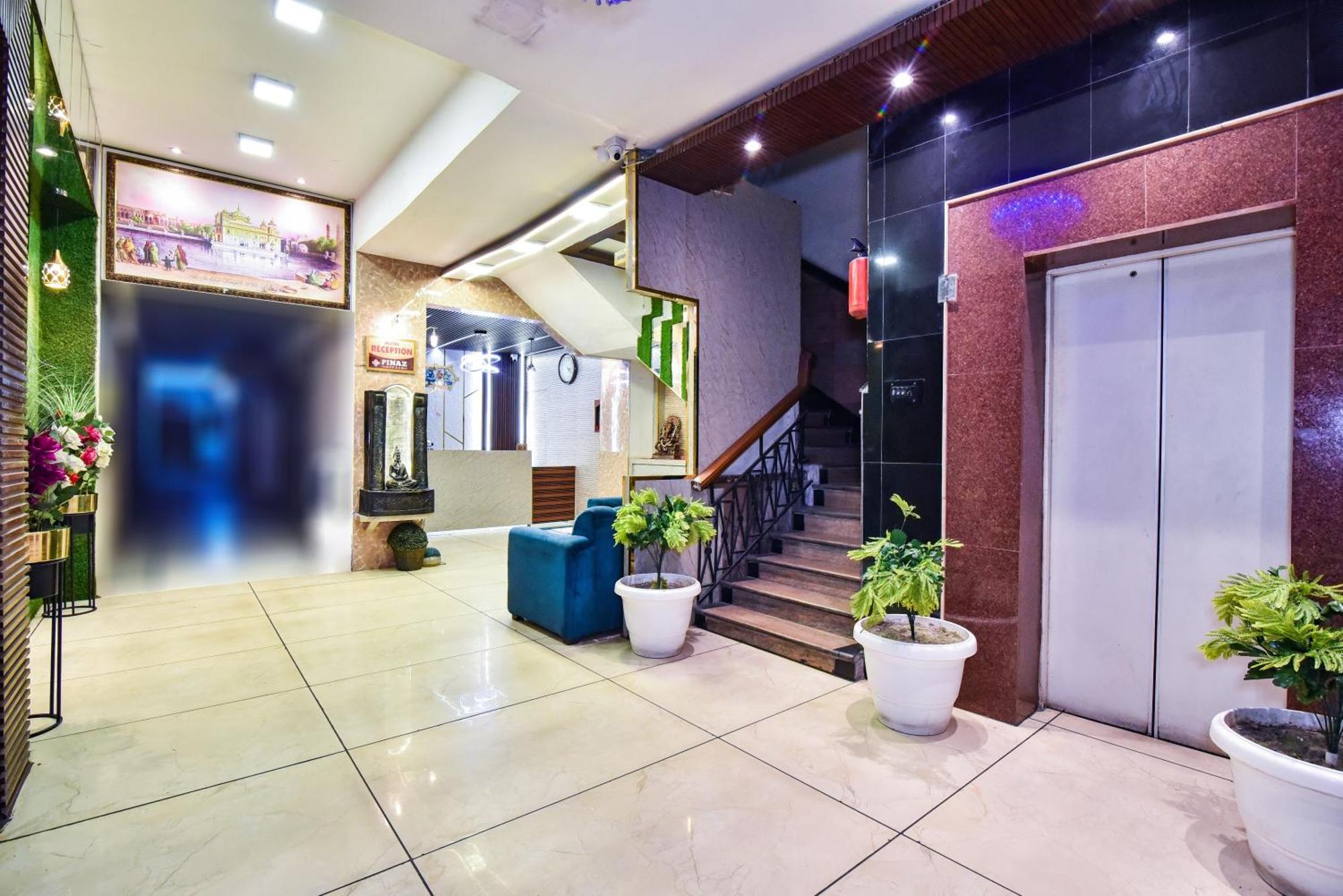 Pinaz Royale Amritsar Exterior foto