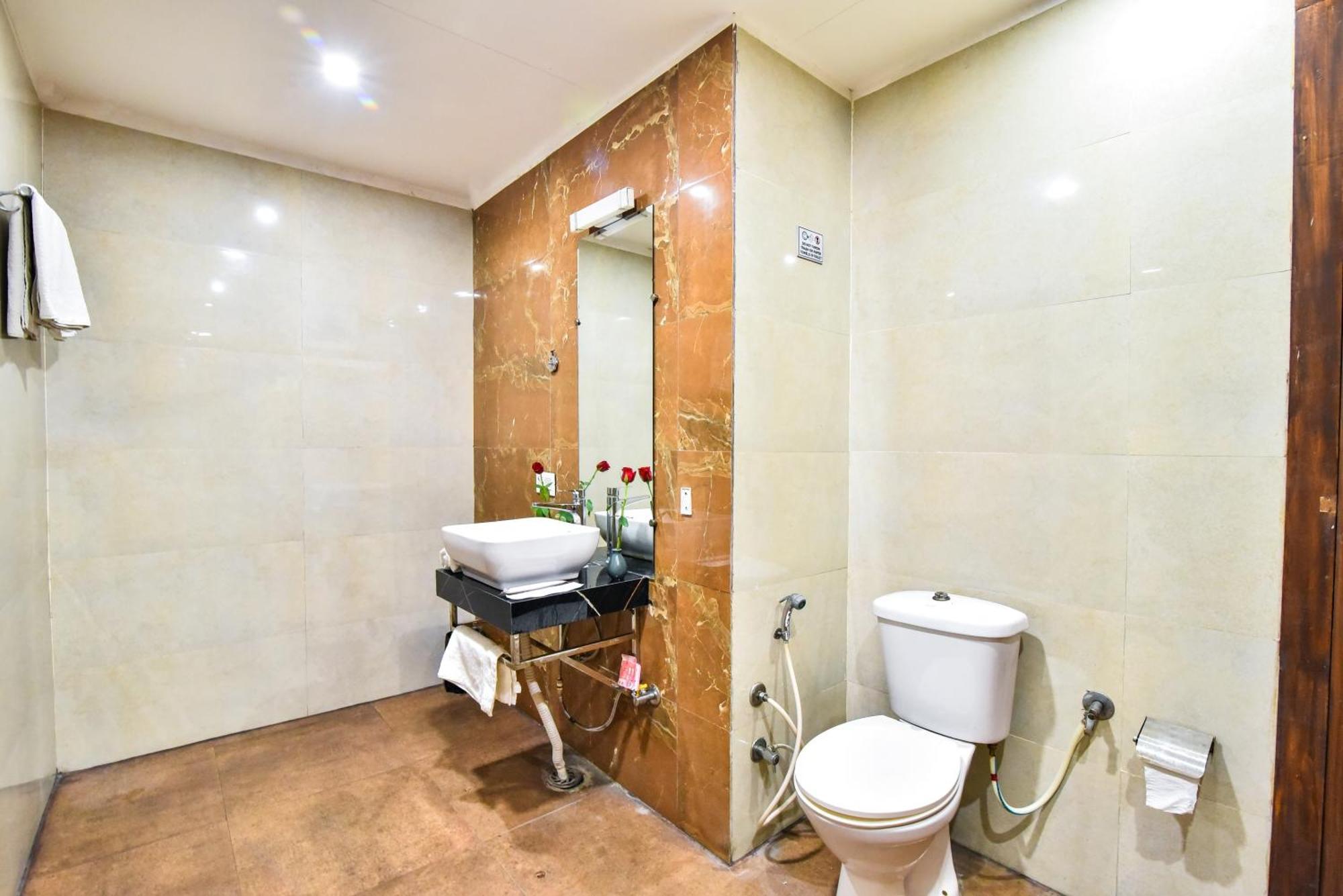 Pinaz Royale Amritsar Exterior foto