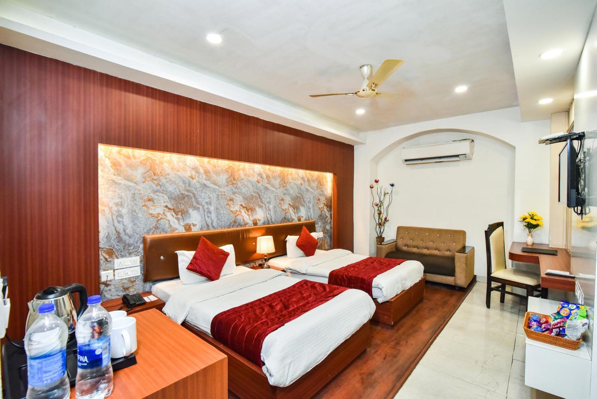 Pinaz Royale Amritsar Exterior foto