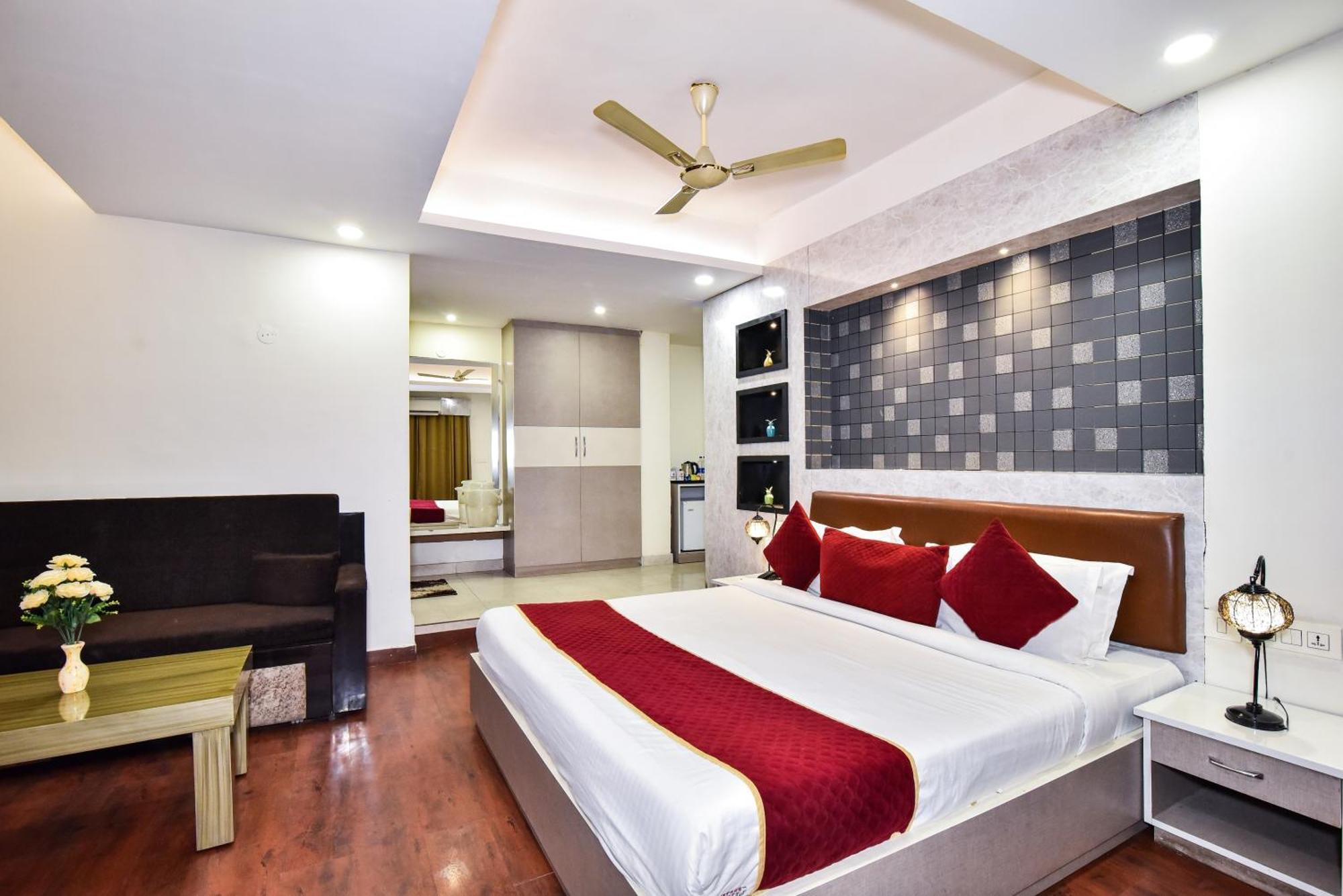 Pinaz Royale Amritsar Exterior foto