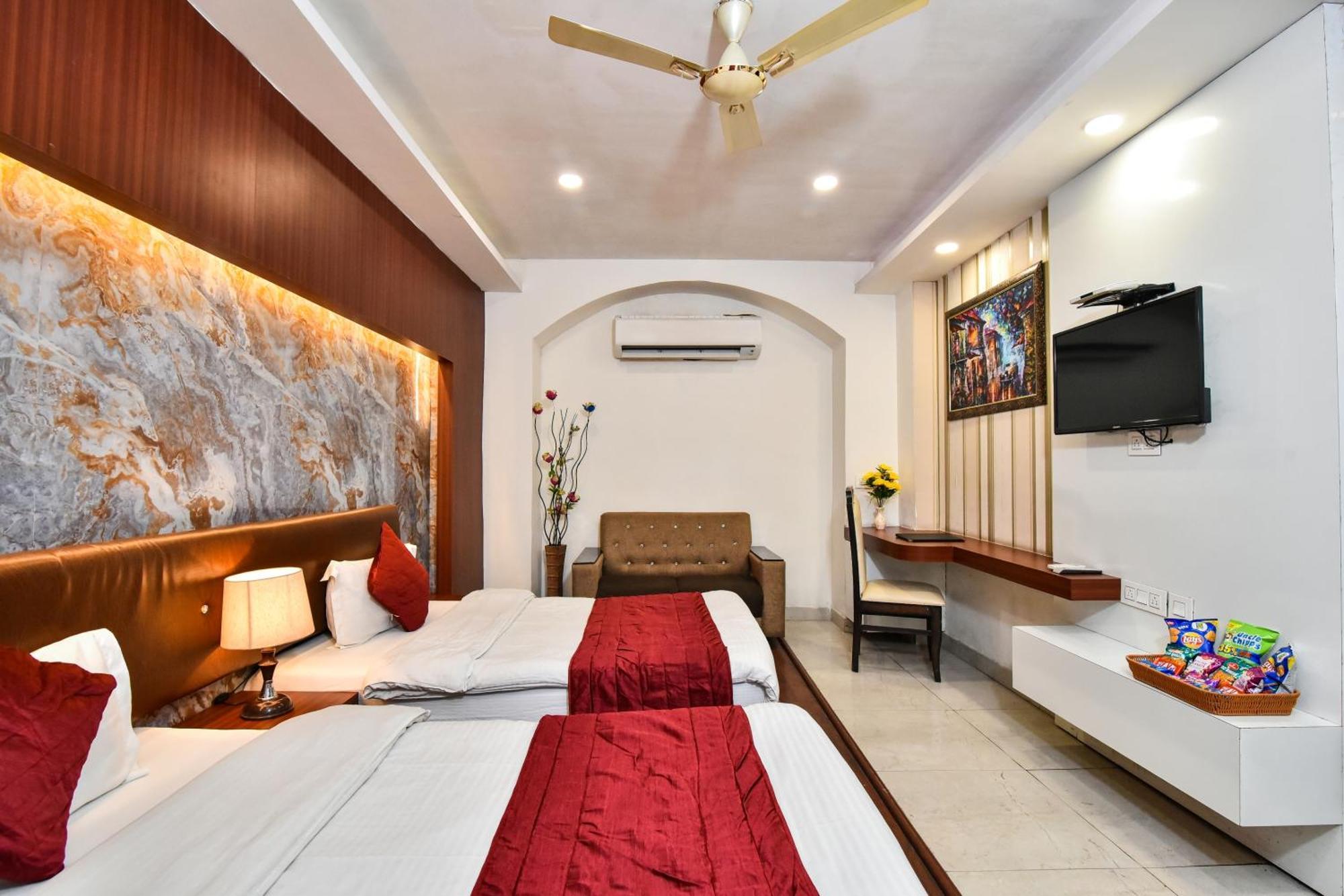 Pinaz Royale Amritsar Exterior foto