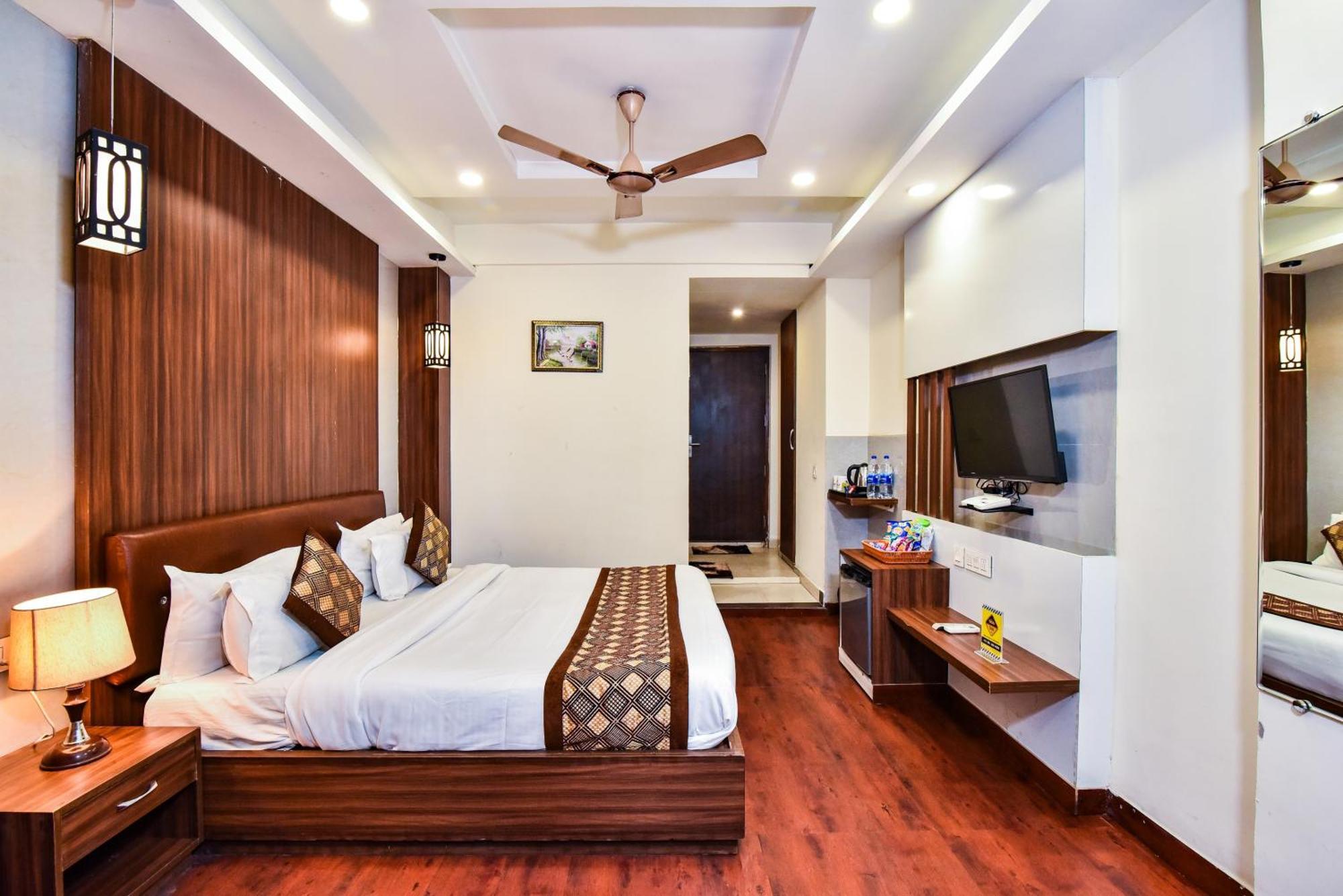 Pinaz Royale Amritsar Exterior foto