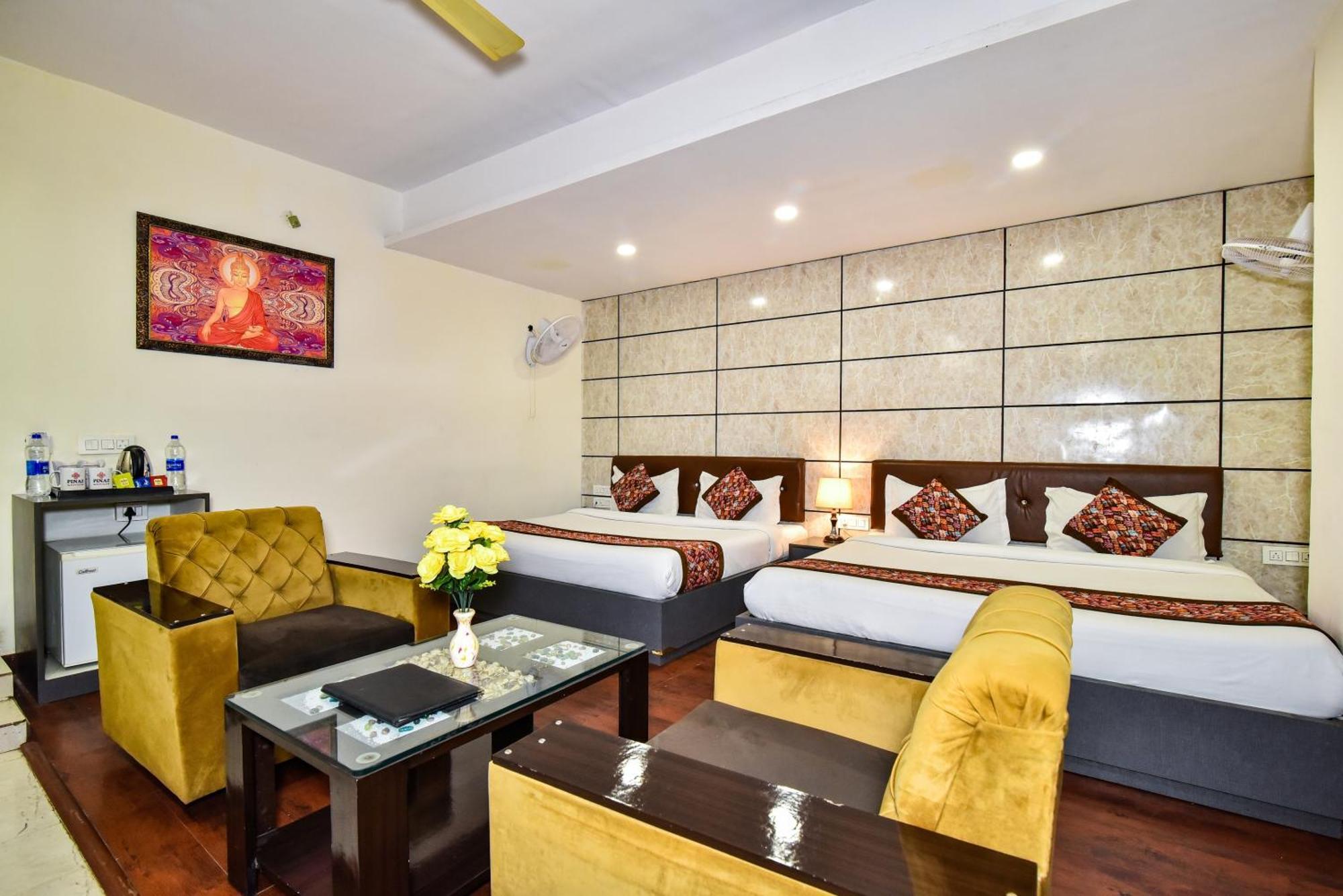 Pinaz Royale Amritsar Exterior foto